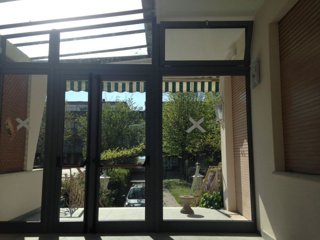 Porta vetrina esterna stabile - VBB Infissi srl - Gambettola