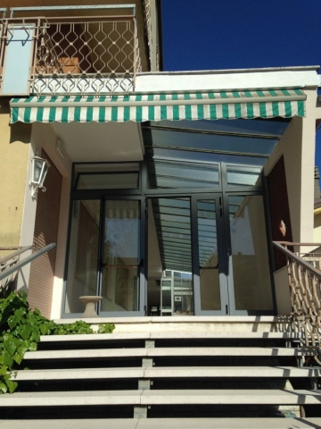 Porta vetrina esterna stabile - VBB Infissi srl - Gambettola