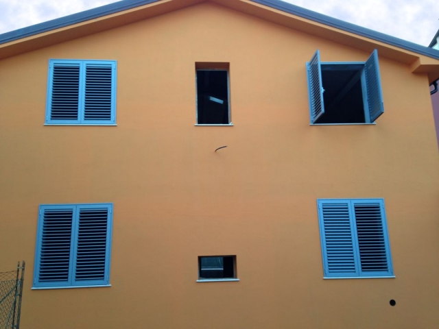 Serramenti esterni a persiana colorati - VBB Infissi srl - Gambettola